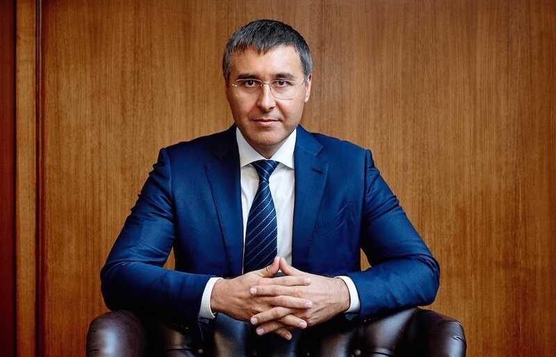 Offshore accounts in Dubai and the abolition of bachelor’s degrees: how Valery Falkov manages billions from the Ministry of Education and Science