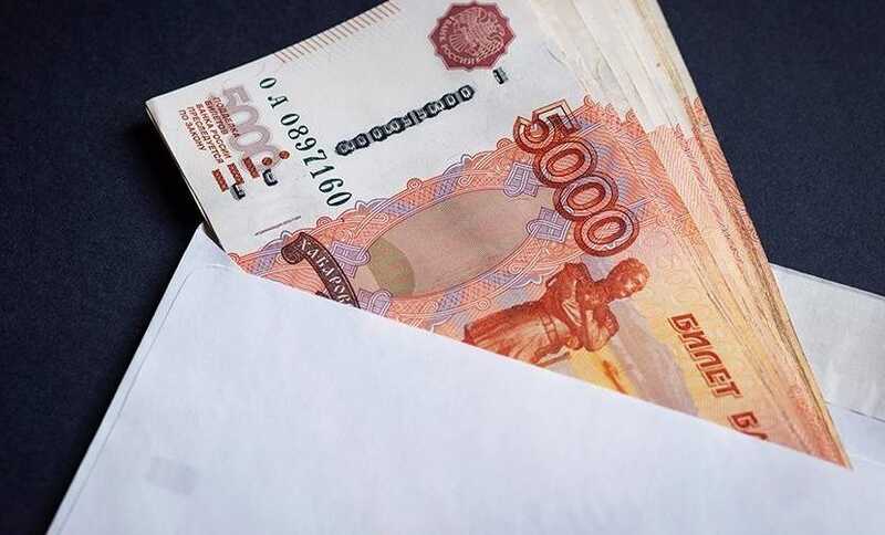 «Крыша» за деньги: как уфимские госслужащие покрывали уличную торговлю