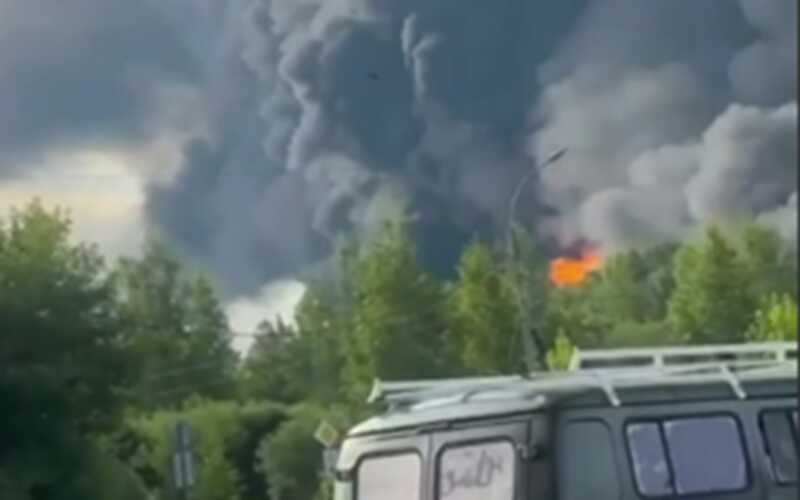 В Рыбинске после нападения дронов наблюдали аномальные осадки, напоминающие нефть