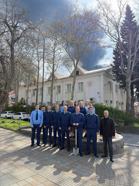 Пожар на НПЗ в Туапсе – в прокуратуре садят деревья